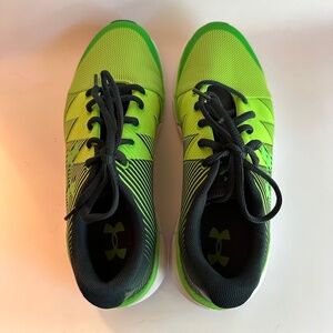 Boys Under Armour Level X Series Green Running Sneakers Size 5.5 Youth